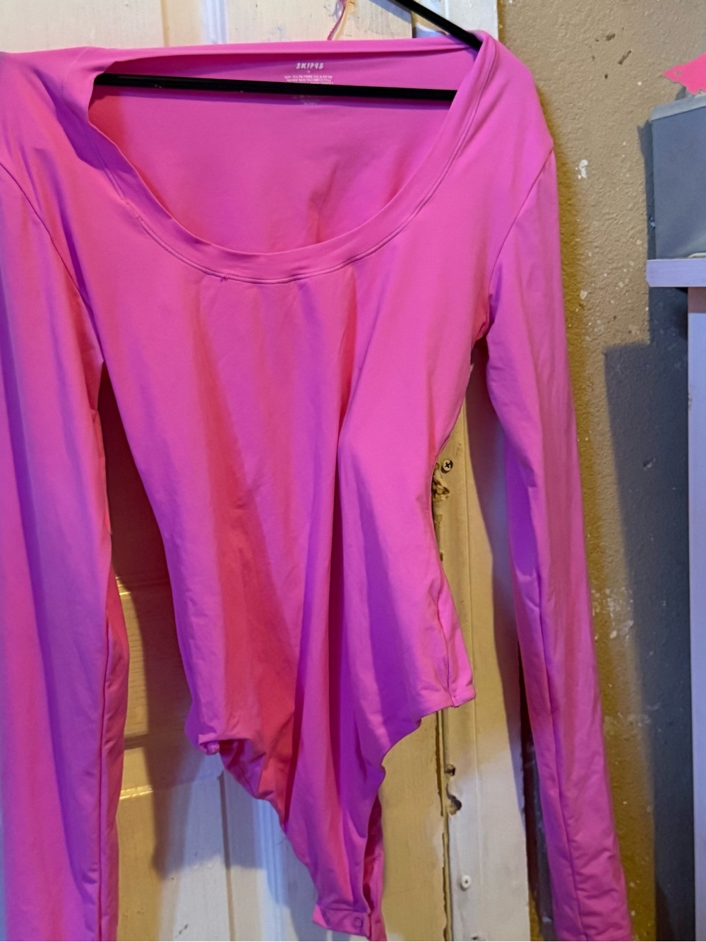 Skims Women's Pink Long-Sleeve Scoop Neck Top